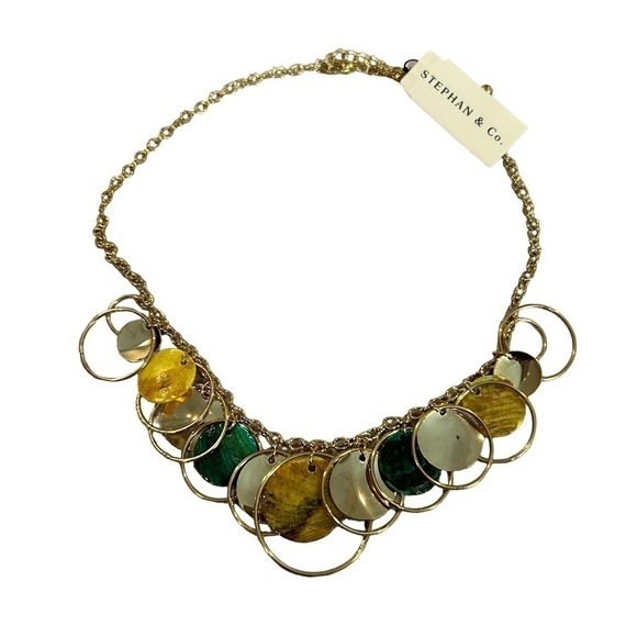 Stephan & Co. Gold Tone Metal & Shell Circle Charm Like Bangle Necklace - Picture 4 of 6